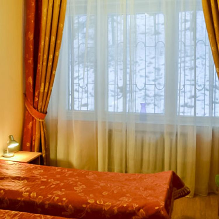 Оснащение номера 2 местный 1 комнатный Эконом без балкона санатория Родник в Кисловодске