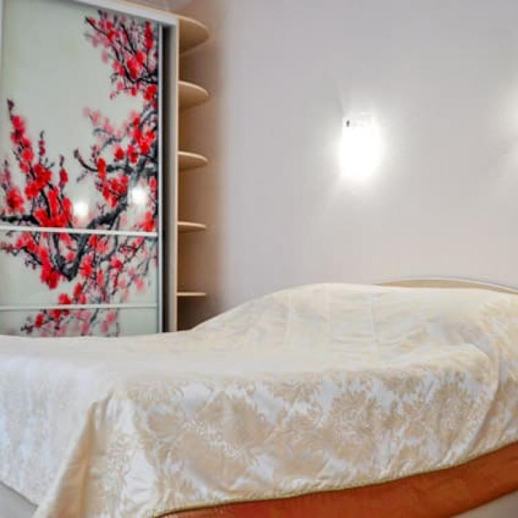 Спальные места в 2 местном 2 комнатном Люксе без балкона санатория Родник в Кисловодске